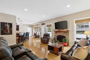 85 April's Way, Tewksbury, MA 01876 - Photo 10