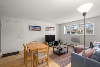 31 Warren St #B1, Waltham, MA 02453 - Photo 2