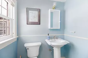 1391 Pond St, Franklin, MA 02038 - Photo 24