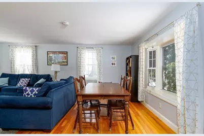 1391 Pond St, Franklin, MA 02038 - Photo 8