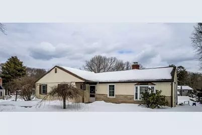 1391 Pond St, Franklin, MA 02038 - Photo 2