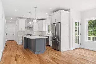 252 Concord Rd, Westford, MA 01886 - Photo 2