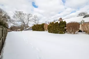 19 Greenview Dr, Plymouth, MA 02360 - Photo 26