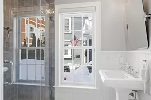 102 Pleasant St, Newburyport, MA 01950 - Photo 22