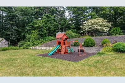 489 Main St, Acushnet, MA 02743 - Photo 30