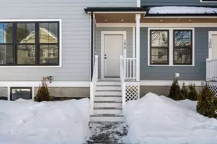 298 Cabot, Newton, MA 02460 - Photo 4