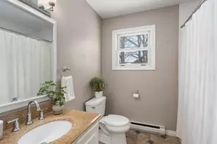 32 Goddard Memorial Dr, Worcester, MA 01603 - Photo 12