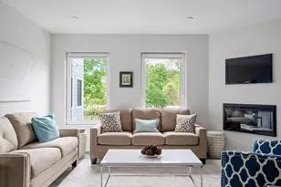 317 Belgrade Ave, Boston, MA 02131 - Photo 10