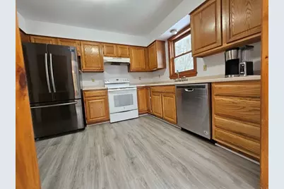 61 Randall Wood Dr, Montague, MA 01351 - Photo 10