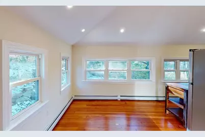 17 Lyndale Ave, Gloucester, MA 01930 - Photo 4