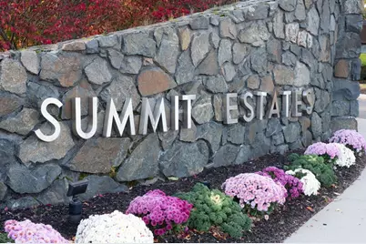 1004 Paradise Rd #PHJ, Swampscott, MA 01907 - Photo 1