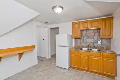 202 Oakland St, Springfield, MA 01108 - Photo 24