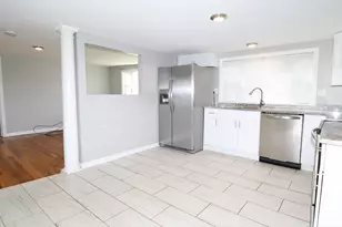 154 Pleasant St, Marlborough, MA 01752 - Photo 4