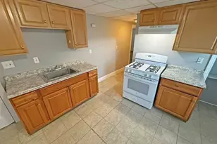 129 S Elm St, Haverhill, MA 01835 - Photo 12