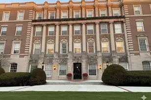 16 Balmoral St, Andover, MA 01810 - Photo 1