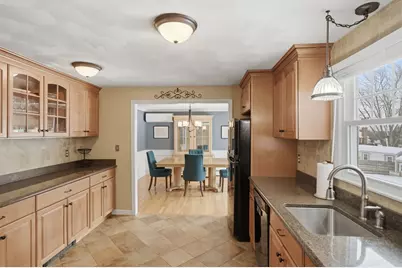 2 Landmark Drive, Methuen, MA 01844 - Photo 8