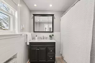 569 Chestnut St, Needham, MA 02492 - Photo 22