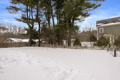 569 Chestnut St, Needham, MA 02492 - Photo 14