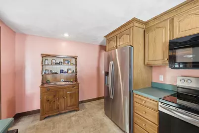 46 Hadley St, Springfield, MA 01118 - Photo 16