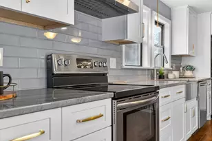 10 Chipman St, Medford, MA 02155 - Photo 2