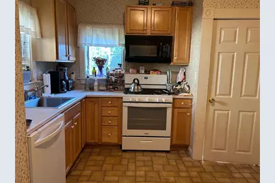 41 Wadsworth Ave #1, Waltham, MA 02153 - Photo 2