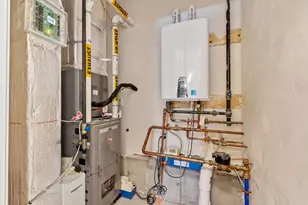 7 Gorham St, Chelmsford, MA 01824 - Photo 34