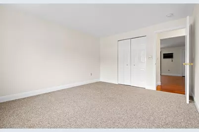 1400 Skyline Dr #6, Lowell, MA 01854 - Photo 22
