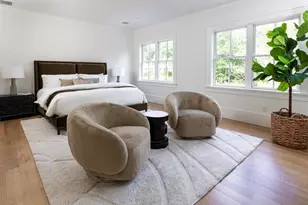 68 Clyde St, Brookline, MA 02467 - Photo 16