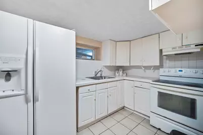 8 Hillview Ave, Boston, MA 02131 - Photo 26