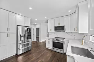 8 Hillview Ave, Boston, MA 02131 - Photo 6
