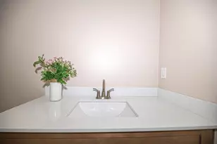 9 Meadowview Ln, Salisbury, MA 01952 - Photo 14