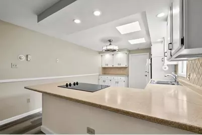 25 Carver St #1, Worcester, MA 01604 - Photo 4