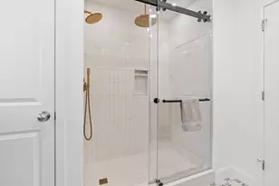 129 Merrimac, Newburyport, MA 01950 - Photo 12