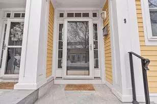 129 Merrimac, Newburyport, MA 01950 - Photo 2