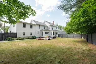 8 Lowell St, Billerica, MA 01862 - Photo 38