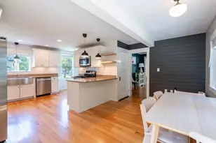 8 Lowell St, Billerica, MA 01862 - Photo 12