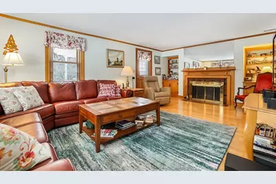 12 Curve Street, Waltham, MA 02452 - Photo 6