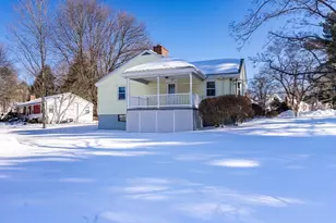 12 Curve St, Waltham, MA 02452 - Photo 32