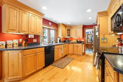 12 Curve Street, Waltham, MA 02452 - Photo 12