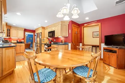 12 Curve Street, Waltham, MA 02452 - Photo 16
