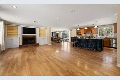 361B County Road, Hanson, MA 02341 - Photo 2