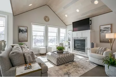 78 Thatcher Rd #6, Gloucester, MA 01930 - Photo 2