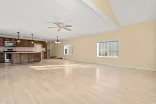 27 Stillman St, Framingham, MA 01702 - Photo 4