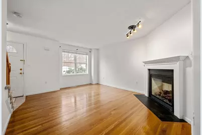 181 High St #1, Andover, MA 01810 - Photo 4