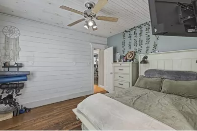 421 Maxfield St, New Bedford, MA 02740 - Photo 14