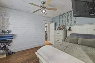 421 Maxfield St, New Bedford, MA 02740 - Photo 14