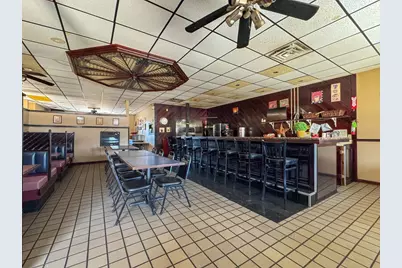 1940 Highland Ave, Fall River, MA 02720 - Photo 12