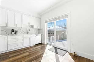 73 Hudson St, Milton, MA 02186 - Photo 10