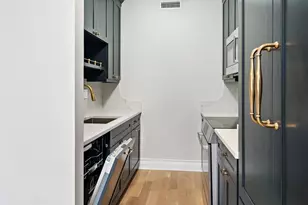 100 E Brookline St, Boston, MA 02118 - Photo 2