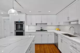 6 Meadowbrook Rd, Wellesley, MA 02481 - Photo 2